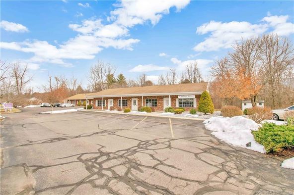 141 Hazard Ave, Enfield, CT 06082